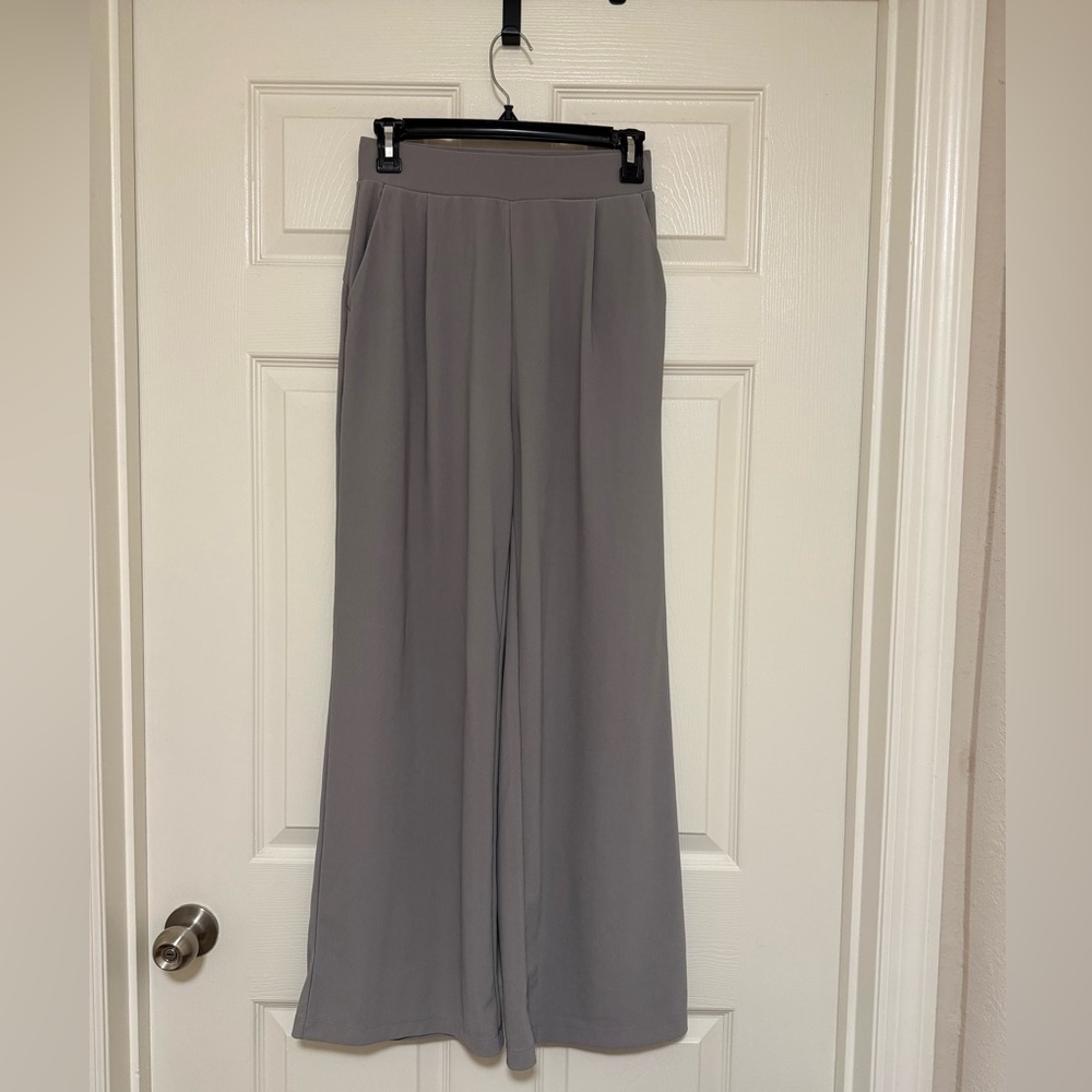 HALARA Gray Wide-Leg Women's Pants - Size Small